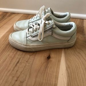 Vans Old Skool with zipper!!